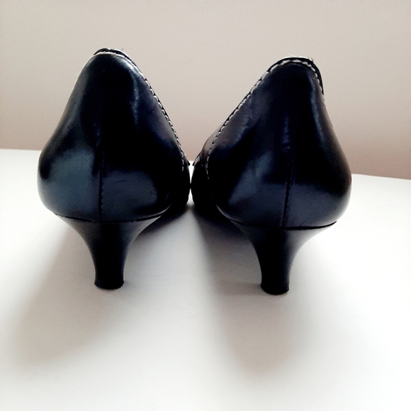 Anne Klein iflex Shoes - Picture 2 of 4